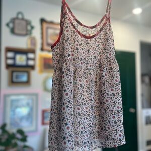 eyelash couture White Daisy Print Tank with Red Trim